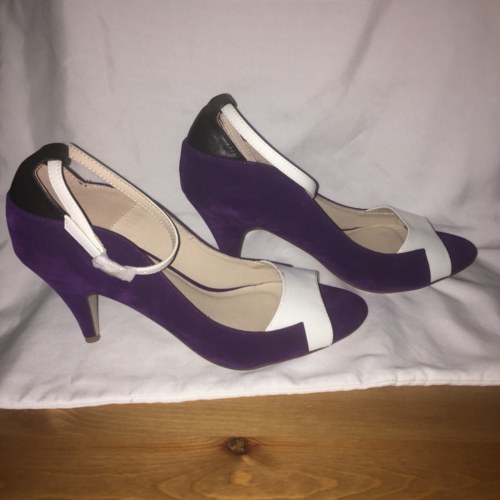 Monroe and Main peep toes heels
